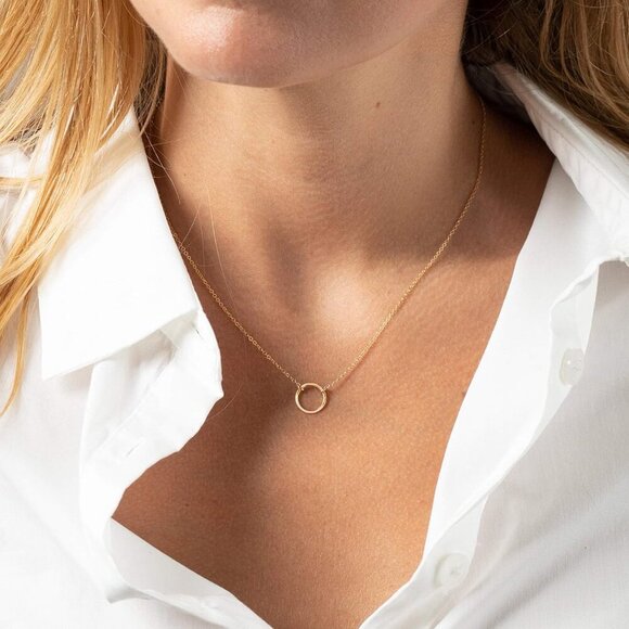 Moon Pendant Necklace - 14K Gold Fill Dainty Hammered Moon Phase Choker - Picture 5 of 6